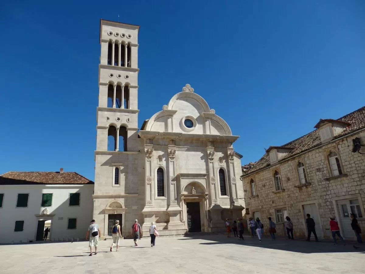 The Cathedral of St. Stephen in Hvar, Croatia, Archi-living.com
