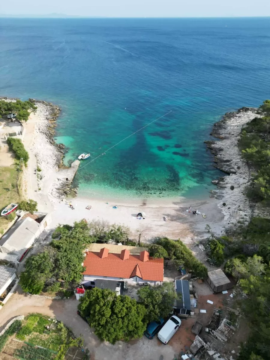 uvala Mala Milna na otoku Hvaru, Where to Swim in Hvar - Best Bays, Coves, and Beaches, Antonio Rent