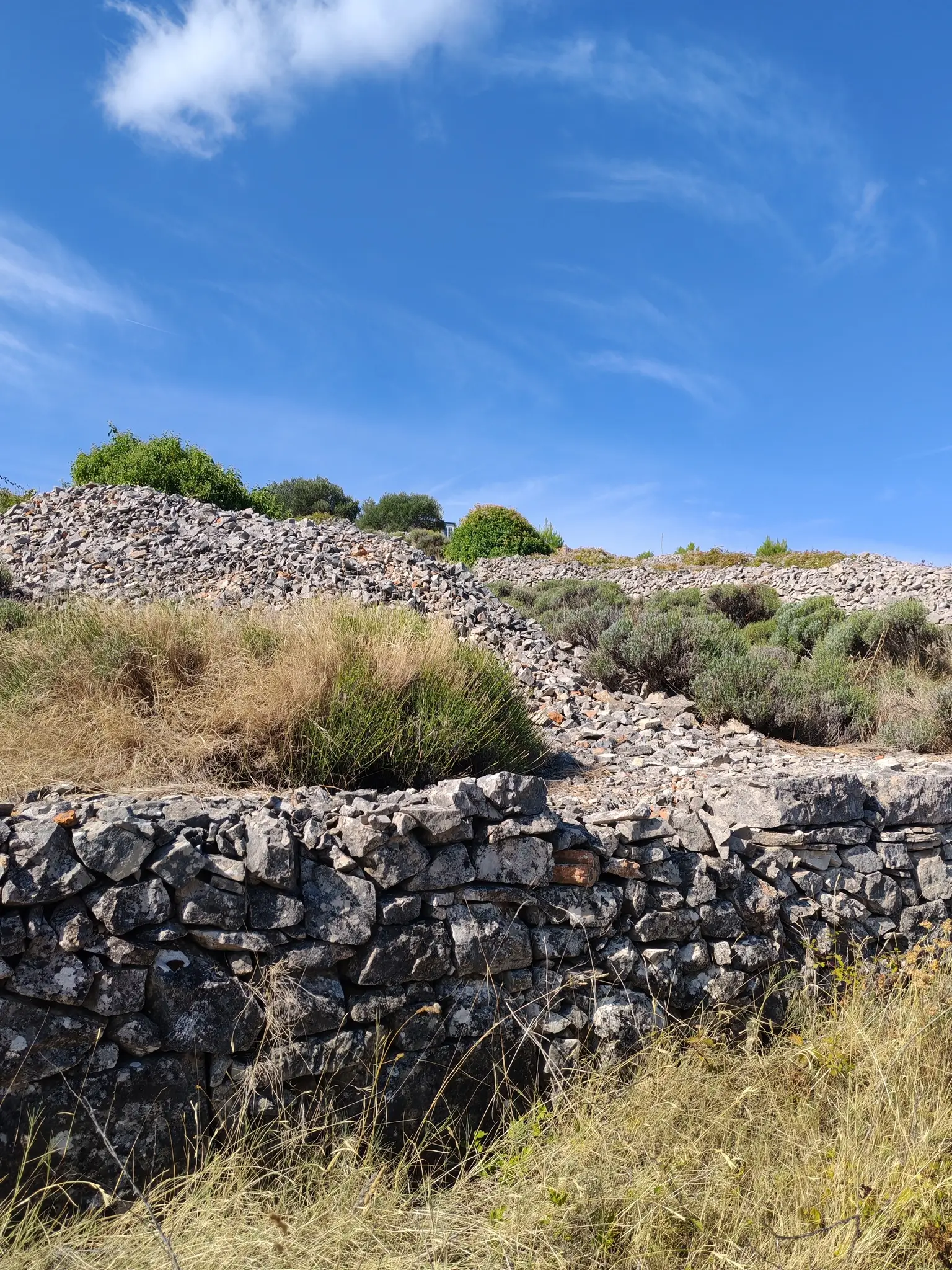 Dry Stone Walls (“Suhozidi” in Croatian)